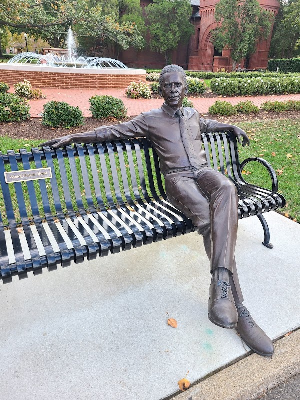 Hampton University campus photo 5
