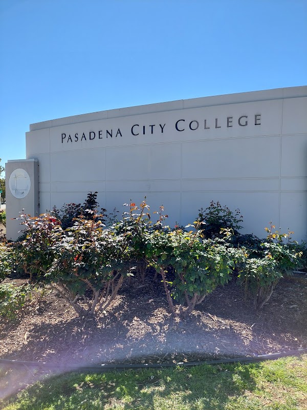 Pasadena City College campus photo 5