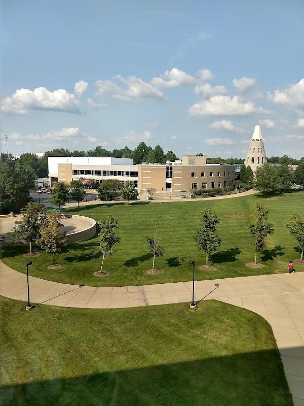 University of Southern Indiana campus photo 3