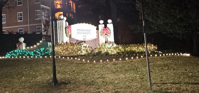 Reinhardt University campus photo 3