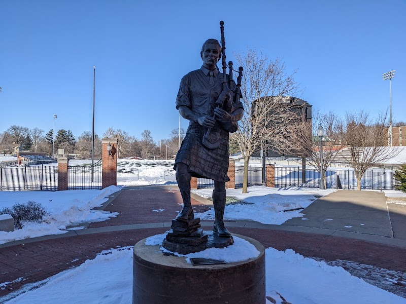 Monmouth College campus photo 4