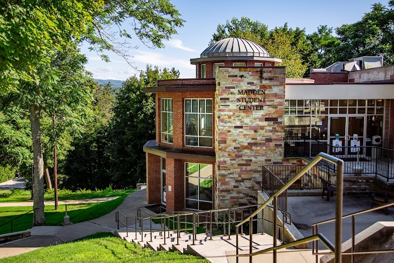Davis & Elkins College campus photo 4