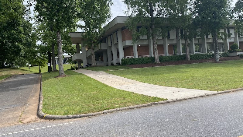 Isothermal Community College campus photo 4