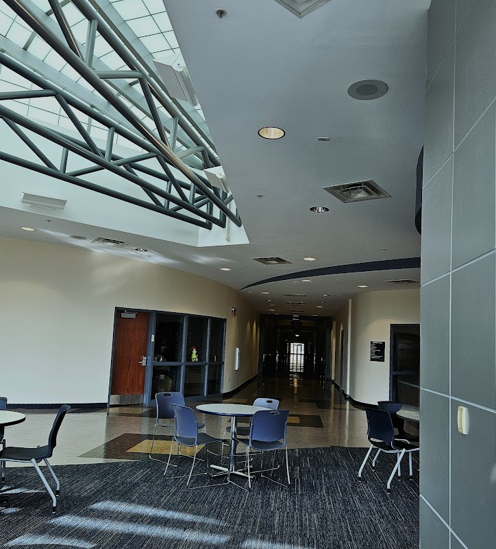 Iowa Western Community College campus photo 5