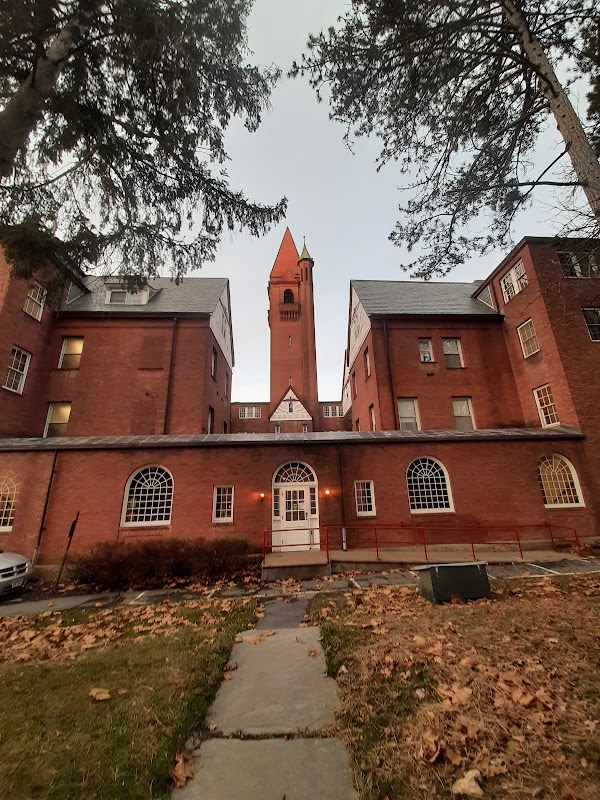 Wells College campus photo 3