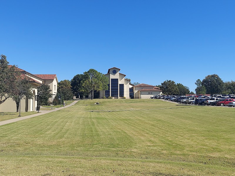 Oklahoma Wesleyan University campus photo 4