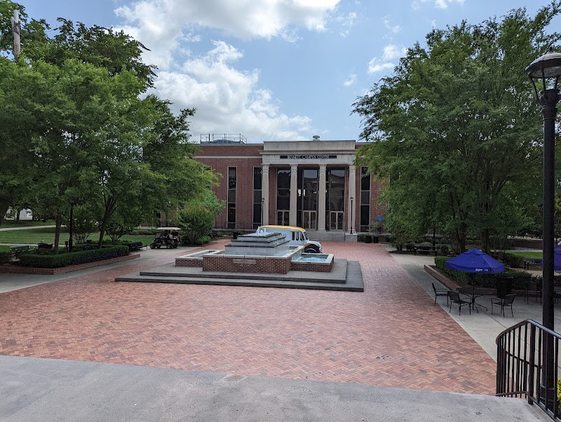 Lipscomb University campus photo 4