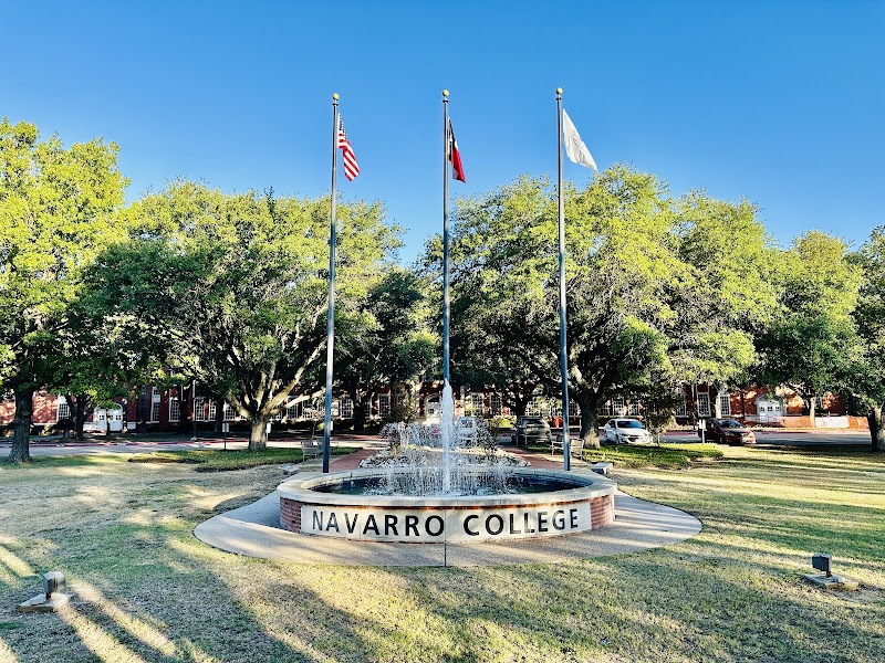Navarro College campus photo 2