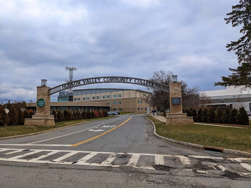 Hudson Valley Community College campus photo 2
