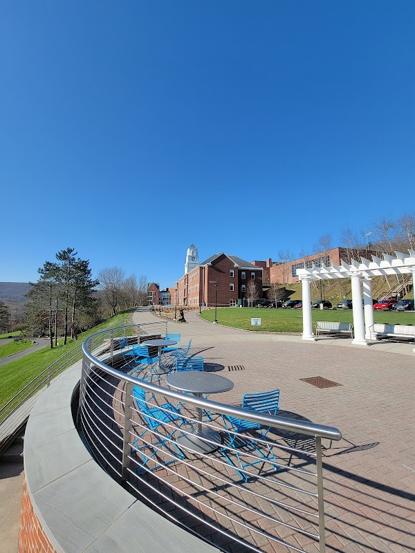Hartwick College campus photo 4