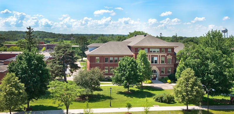 University of Wisconsin-River Falls campus photo 2