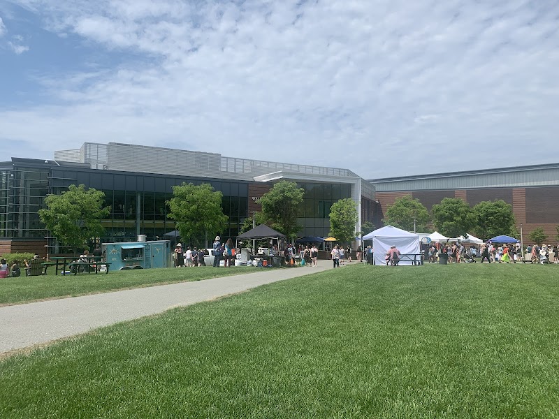 Worcester State University campus photo 3