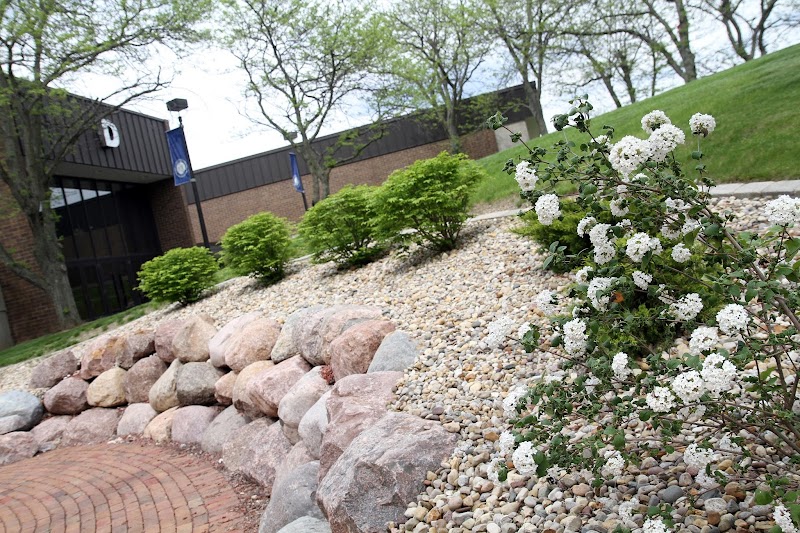 Carl Sandburg College campus photo 2