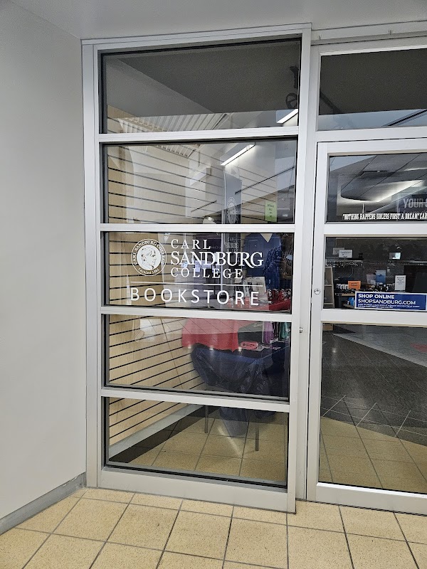 Carl Sandburg College campus photo 3