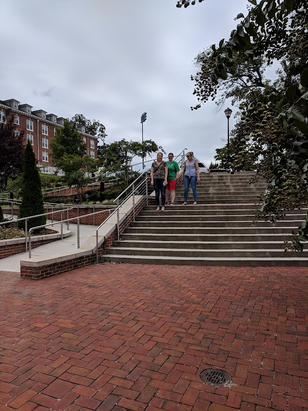 University of Lynchburg campus photo 1