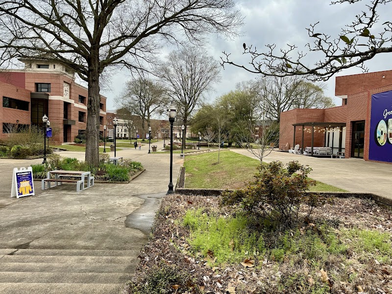 Ouachita Baptist University campus photo 5