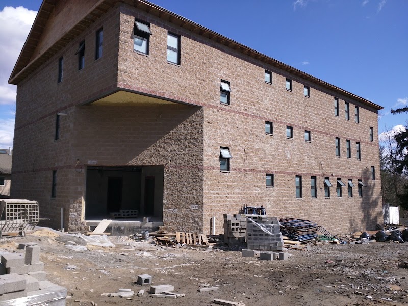 Yeshiva Gedolah Kesser Torah campus photo 3