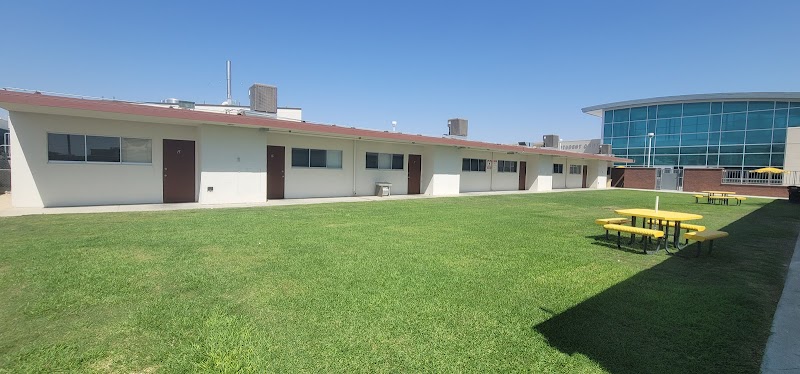Taft College campus photo 2