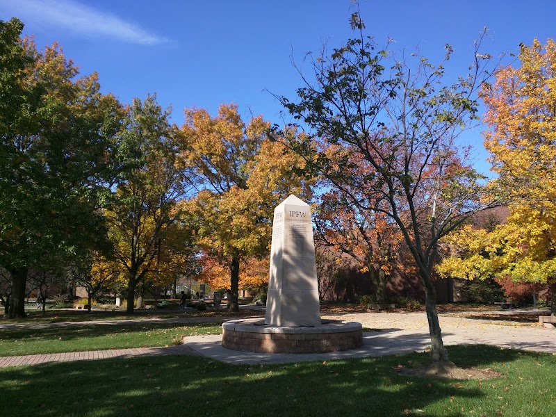 Purdue University Fort Wayne campus photo 5