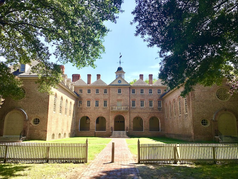 William & Mary campus photo 2