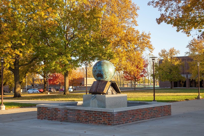 Southwest Baptist University campus photo 4