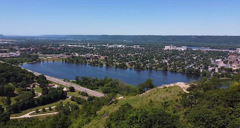 Winona State University campus photo 4