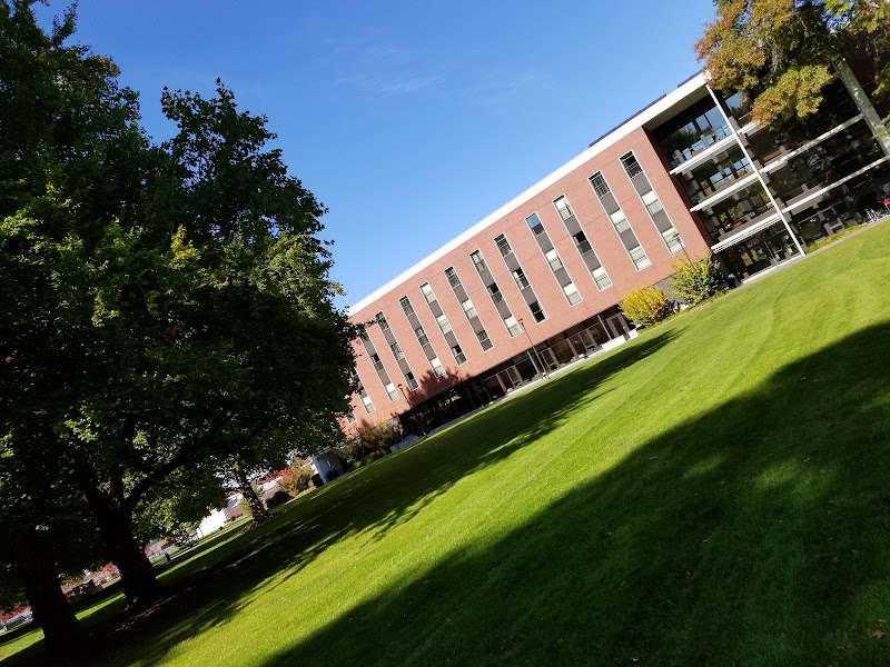 Western Oregon University campus photo 3