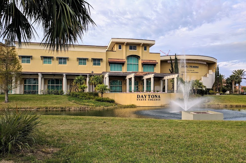 Daytona State College campus photo 2
