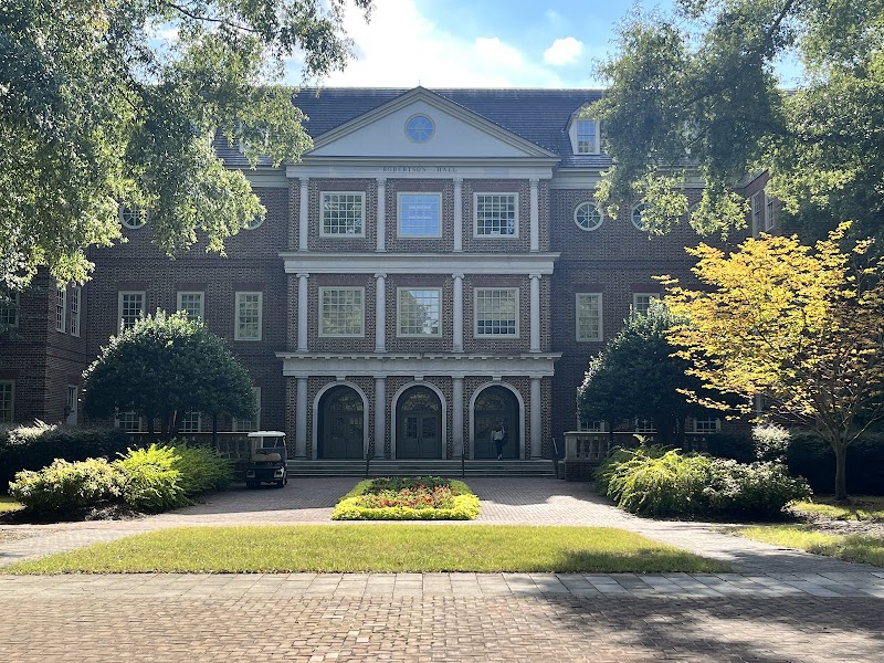 Regent University campus photo 3