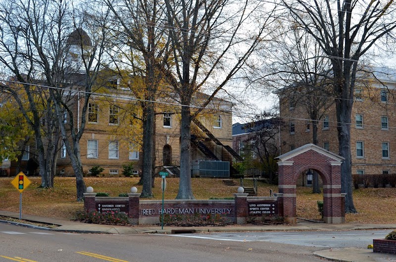 Freed-Hardeman University campus photo 2