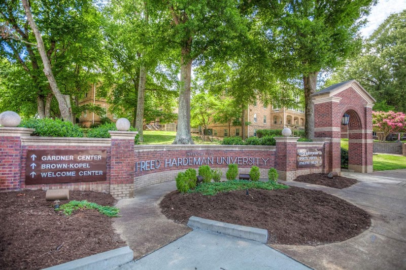 Freed-Hardeman University campus photo 5
