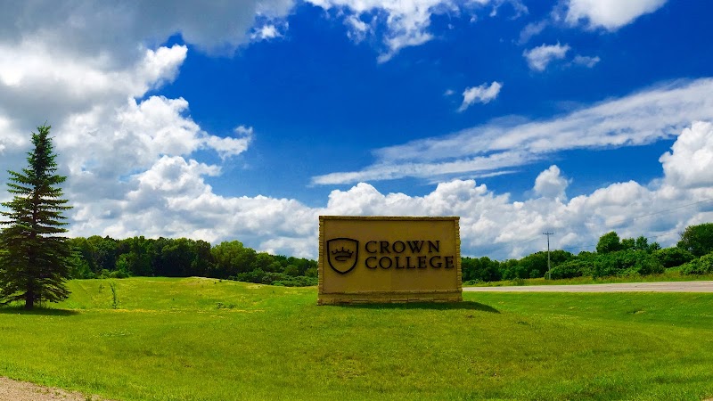 Crown College campus photo 4