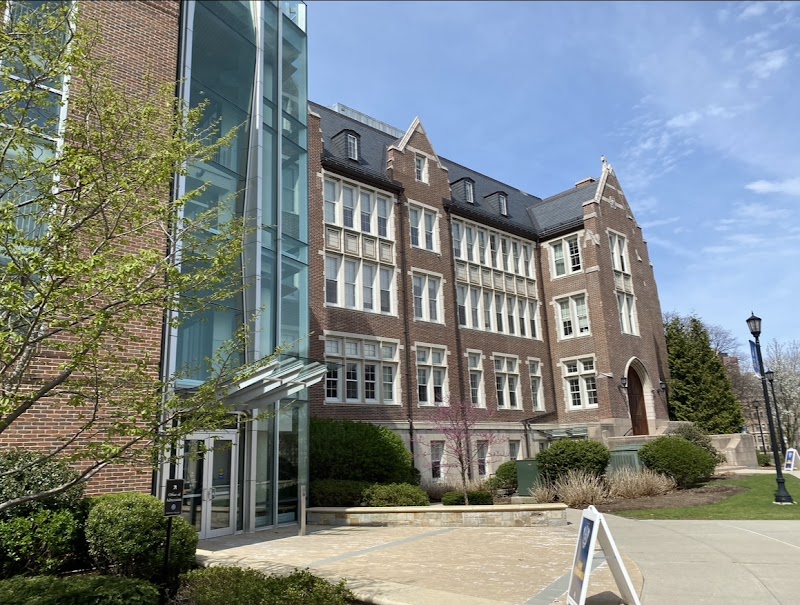 Emmanuel College campus photo 3