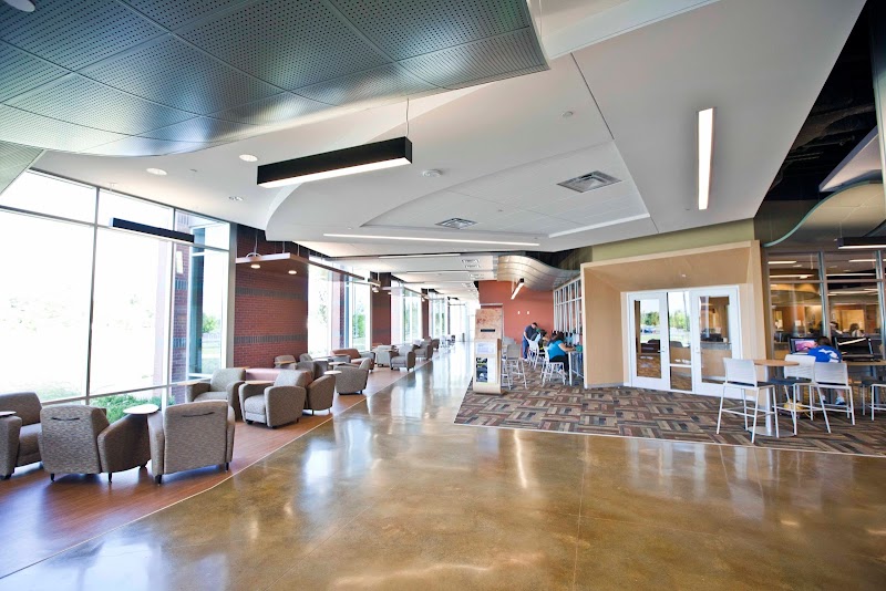 Mid Michigan College campus photo 4