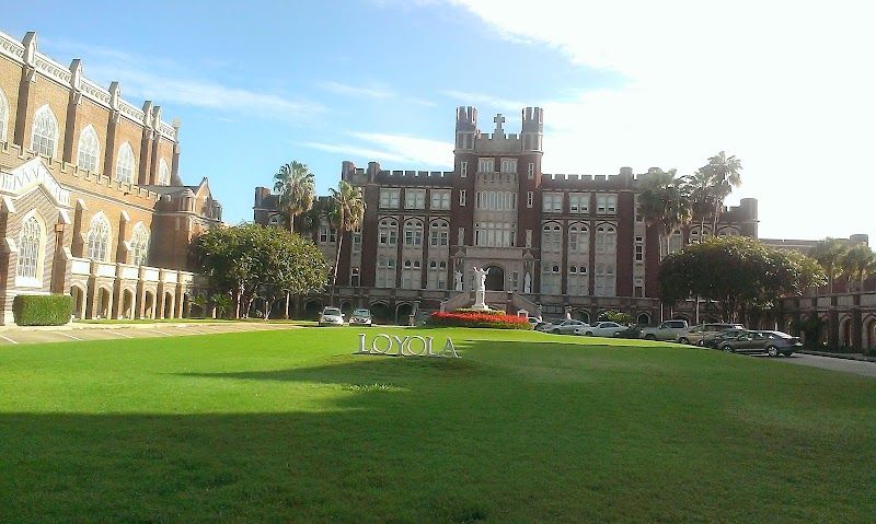 Loyola University New Orleans campus photo 2