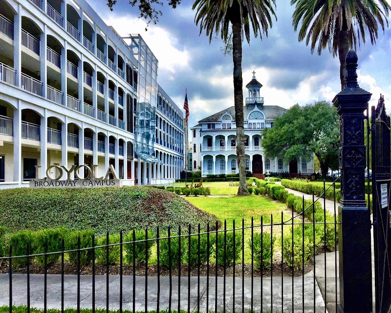 Loyola University New Orleans campus photo 5