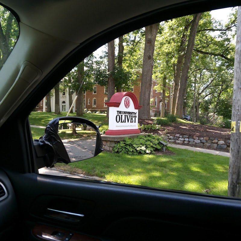 The University of Olivet campus photo 3