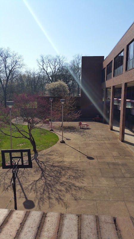 Spoon River College campus photo 3