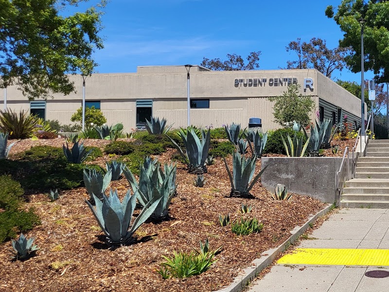 Merritt College campus photo 5