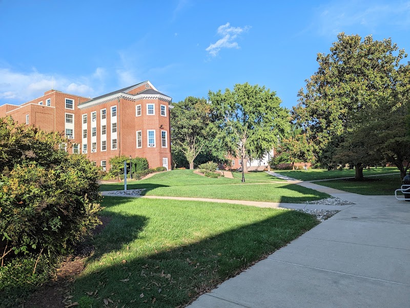 Hood College campus photo 3