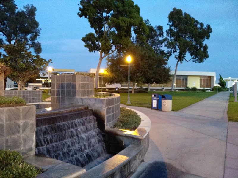 Cerritos College campus photo 1