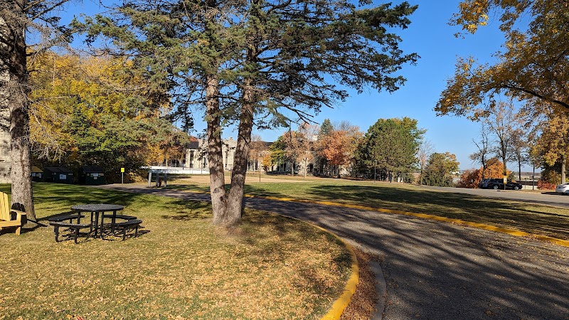 St Olaf College campus photo 3