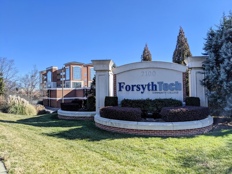 Forsyth Technical Community College campus photo 4