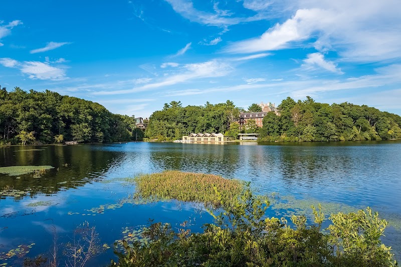 Wellesley College campus photo 2