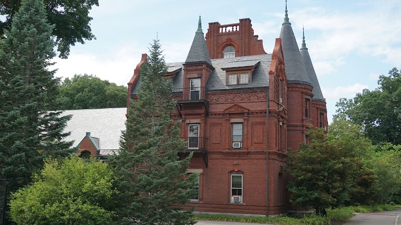 Wellesley College campus photo 5