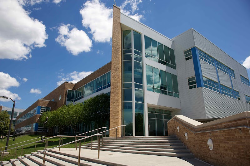 Onondaga Community College campus photo 4