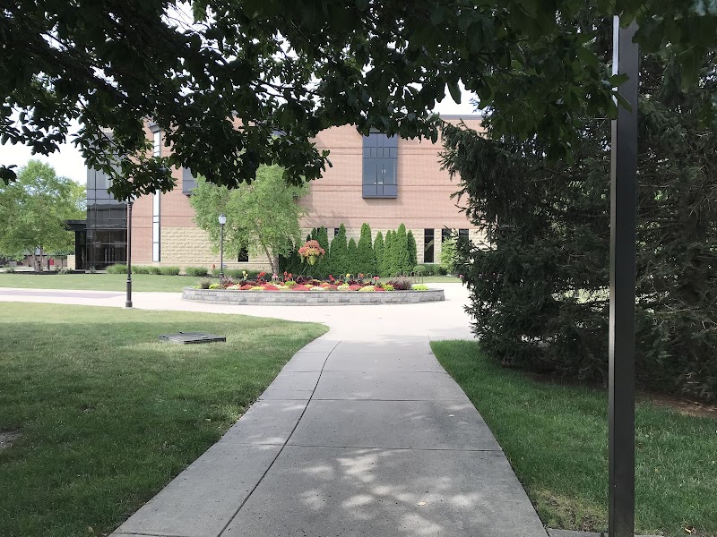 Indiana Wesleyan University-Marion campus photo 3