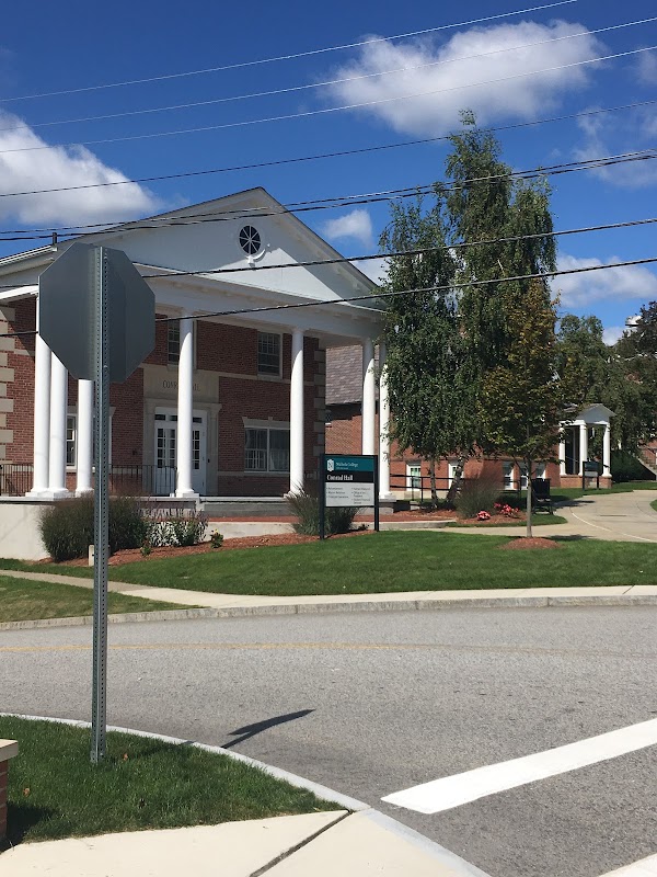 Nichols College campus photo 4