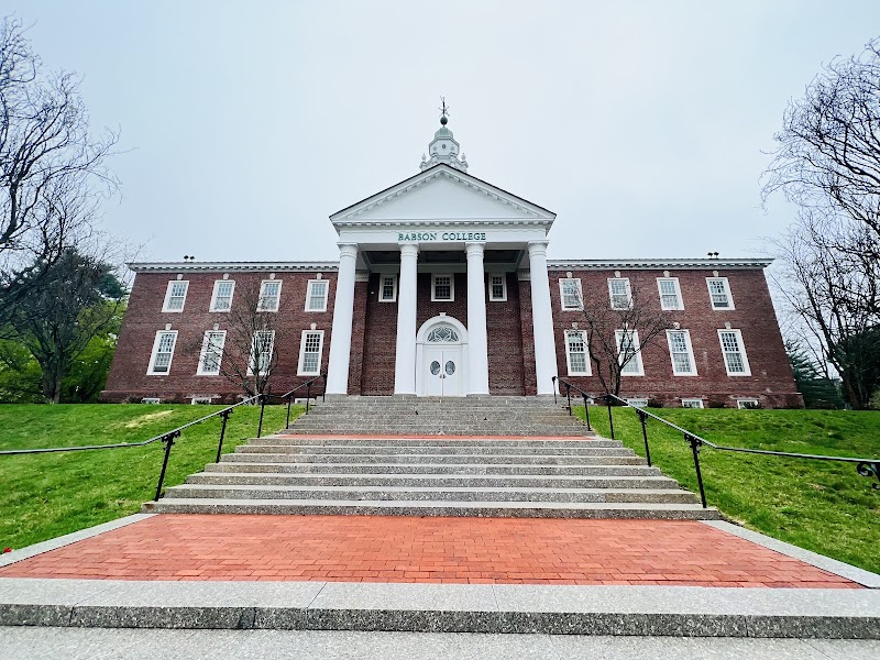 Babson College campus photo 3