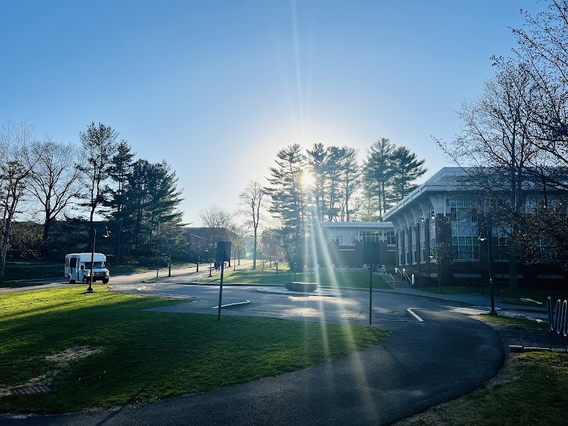 Babson College campus photo 4